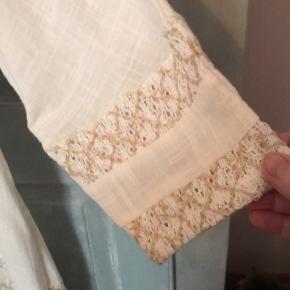 Free People DRESS in Size Large . Colour White with Beige embroidery design - Picture 5 of 10